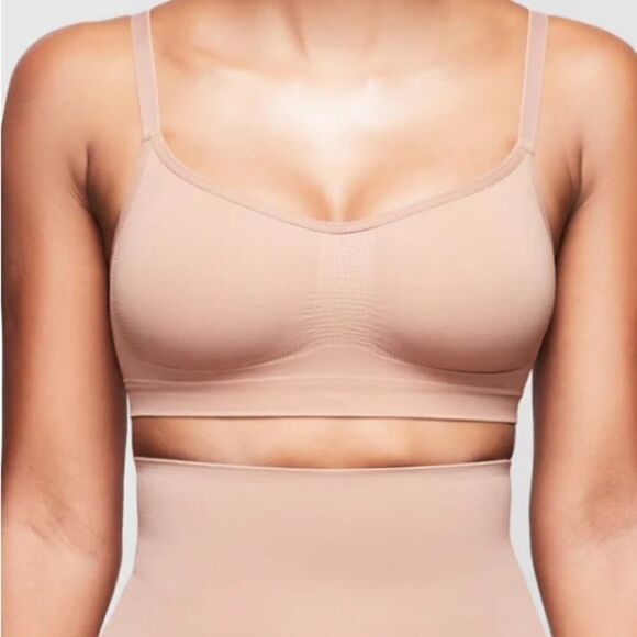 SKIMS - Seamless Sculpt -Bralette - Picture 1 of 6
